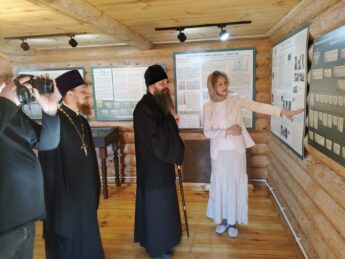 Епископ Лысковский и Лукояновский Иосия посетил музей святого Алексия Бортсурманского